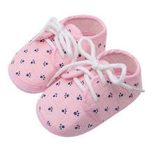 Load image into Gallery viewer, Baby Shoes I Love PaPa&MaMa Letter Printed Soft Bottom Footwear Heart-shaped 0-18M Newborn First walker
