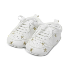 Load image into Gallery viewer, Baby Shoes Letter Printed Soft Bottom Footwear Heart-shaped 0-18M Newborn First Walker